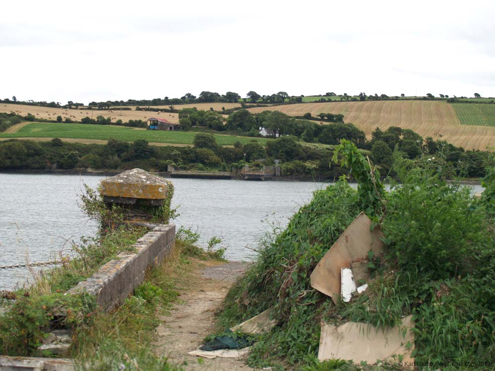 KG075459 north bank looking south