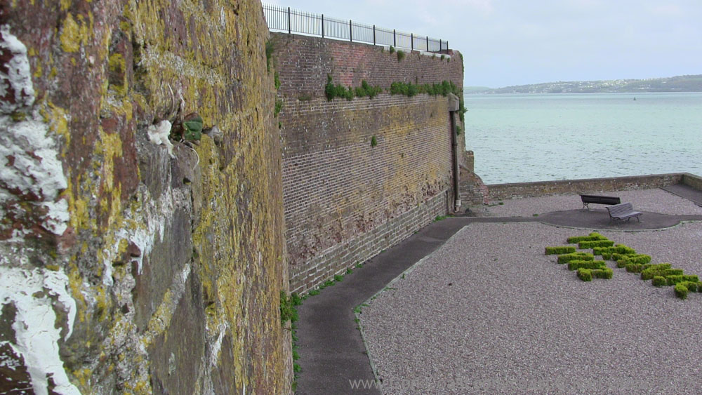 IMG_3865 2015 Cobh cove fort