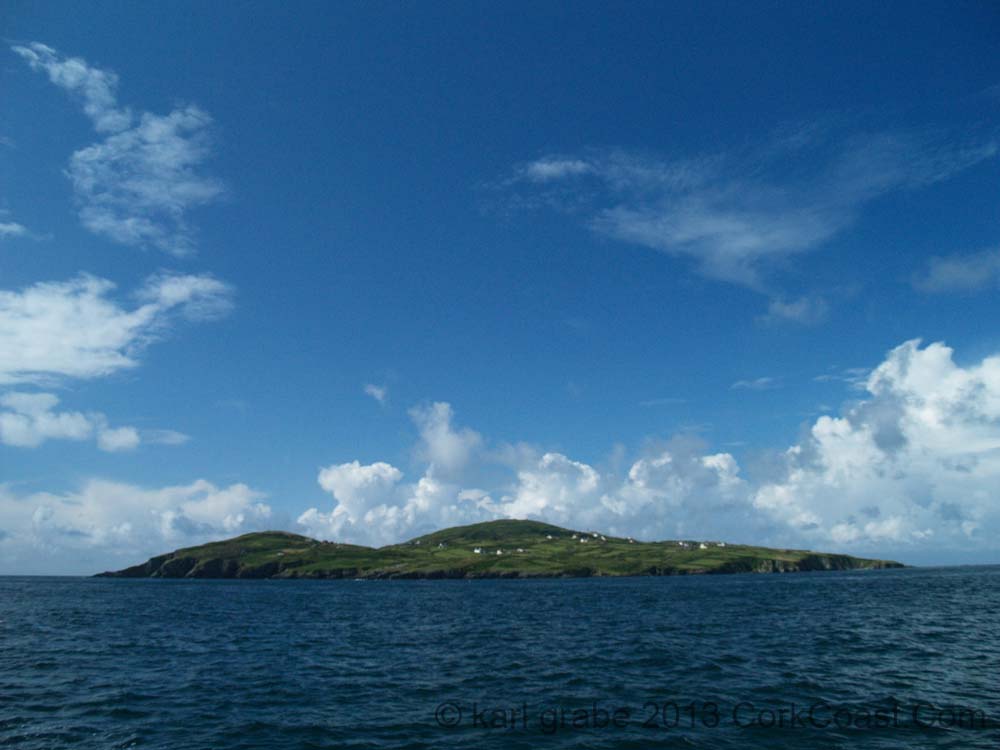 KG274532 clear island cork